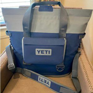Yeti Hopper M30 with Sidekick Dry Bag